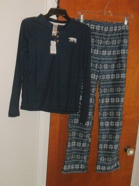 NWT 2 Piece Pajama Set Blue Long Sleeve Top Fleece Snowflake Print Pants L 12/14